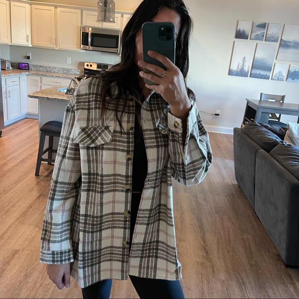 Oatmeal Blush Plaid Shacket - Picture 8 of 9